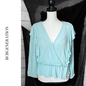 NWT BCBGeneration Cropped Ruffled Peplum Top With Long Peasant Sleeves Size Med